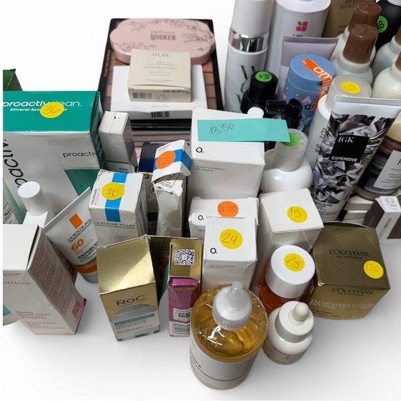 Saturday New Amazon Pallet Health, Makeup/Beauty - Picture 3 of 16